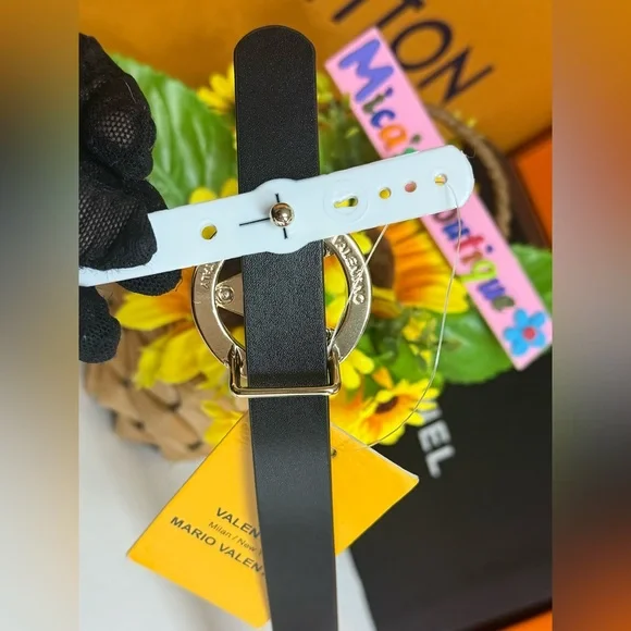 🆕VALENTINO by Mario Valentino Black Belt with Gold V Removable Buckle 🔥Large🔥 - Picture 8 of 17